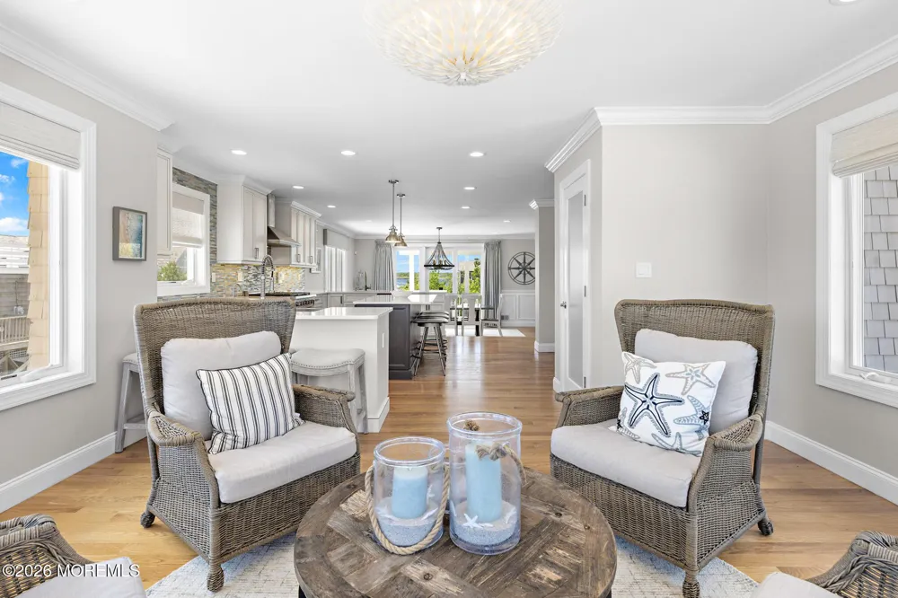 1406 Ocean Avenue Mantoloking, NJ 08738
