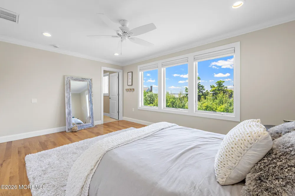 1406 Ocean Avenue Mantoloking, NJ 08738