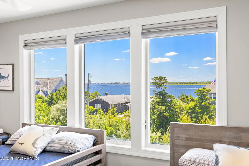 1406 Ocean Avenue Mantoloking, NJ 08738