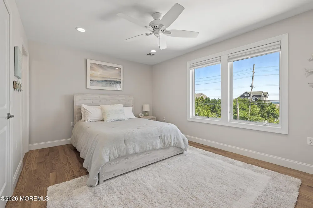 1406 Ocean Avenue Mantoloking, NJ 08738