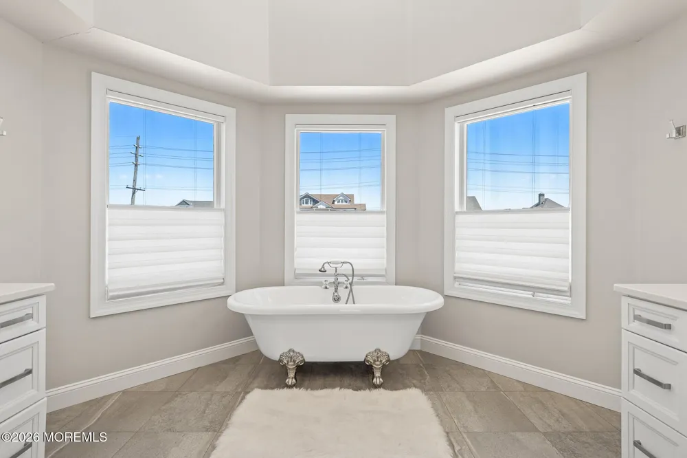 1406 Ocean Avenue Mantoloking, NJ 08738