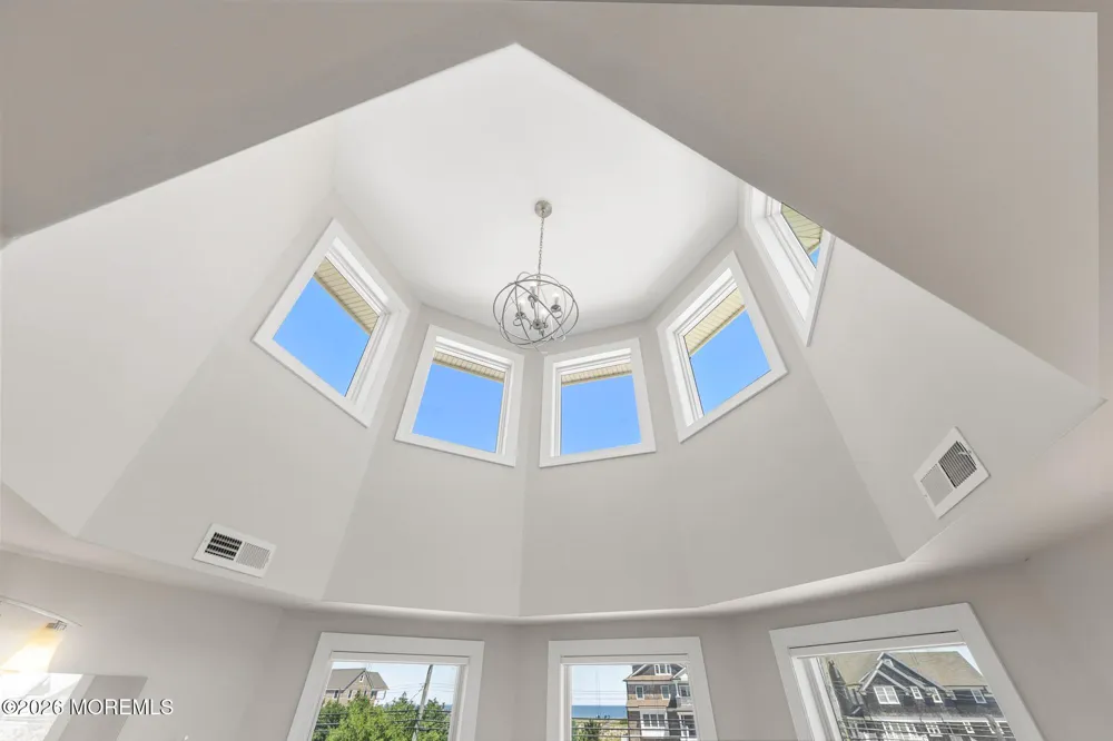1406 Ocean Avenue Mantoloking, NJ 08738