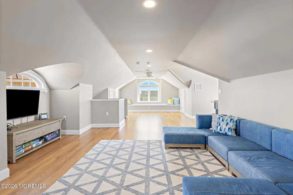 1406 Ocean Avenue Mantoloking, NJ 08738