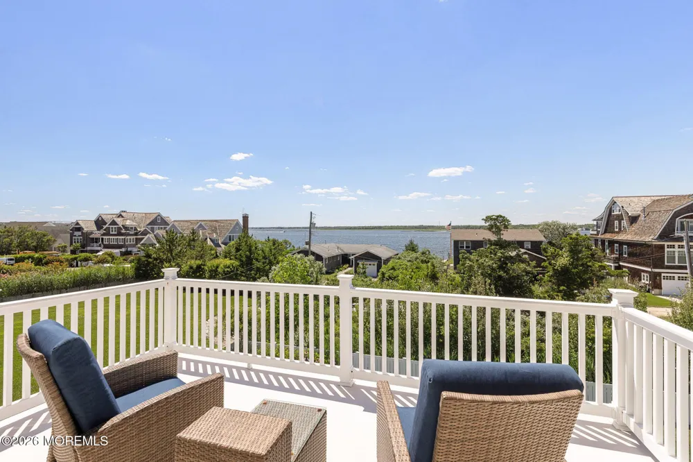 1406 Ocean Avenue Mantoloking, NJ 08738