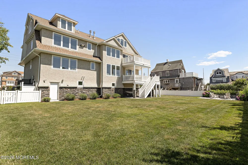 1406 Ocean Avenue Mantoloking, NJ 08738
