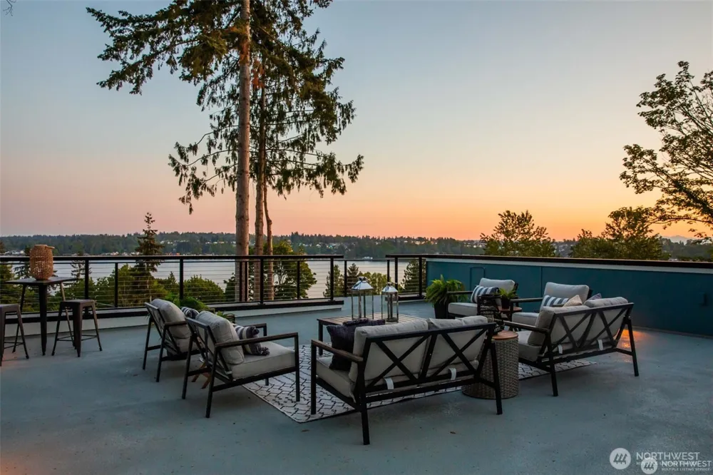 10719 Lake View Drive Lake Stevens, WA 98258