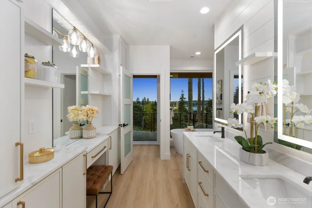 10719 Lake View Drive Lake Stevens, WA 98258