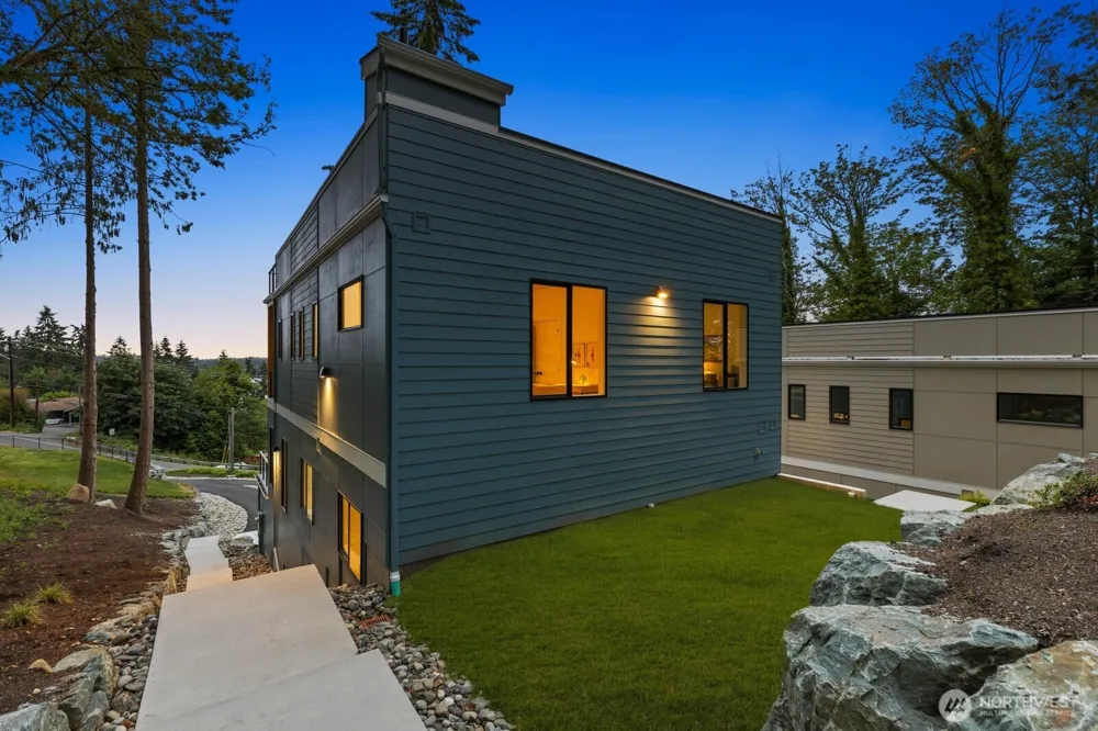 10719 Lake View Drive Lake Stevens, WA 98258