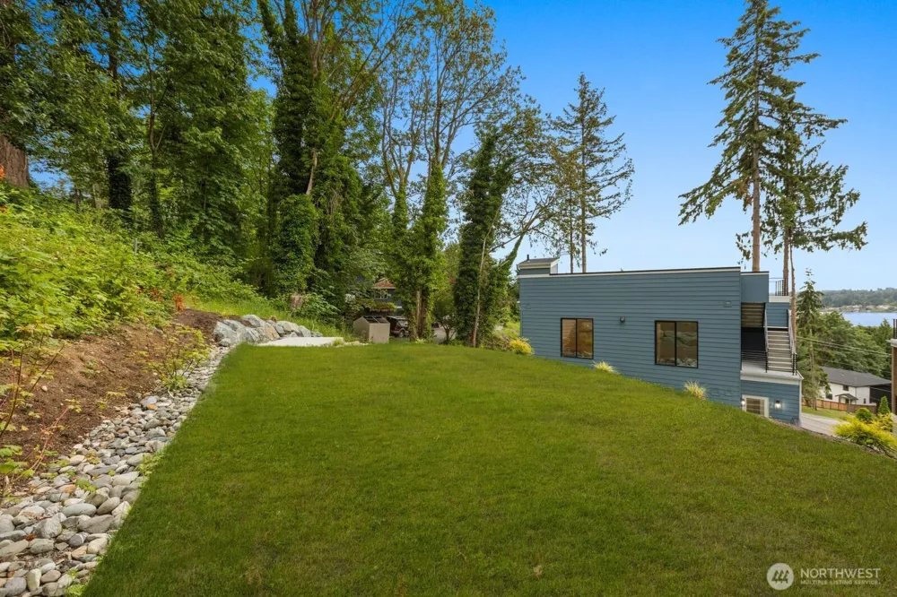 10719 Lake View Drive Lake Stevens, WA 98258