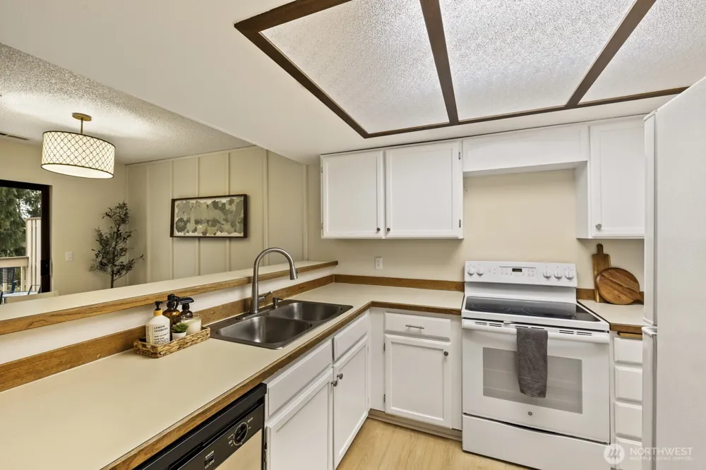 16014 Village Green Drive SE #C Mill Creek, WA 98012