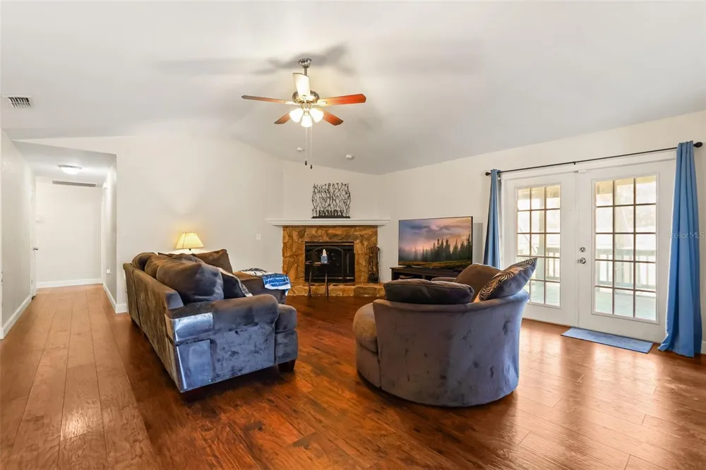 1922 MATTHEW COURT Lakeland, FL 33813