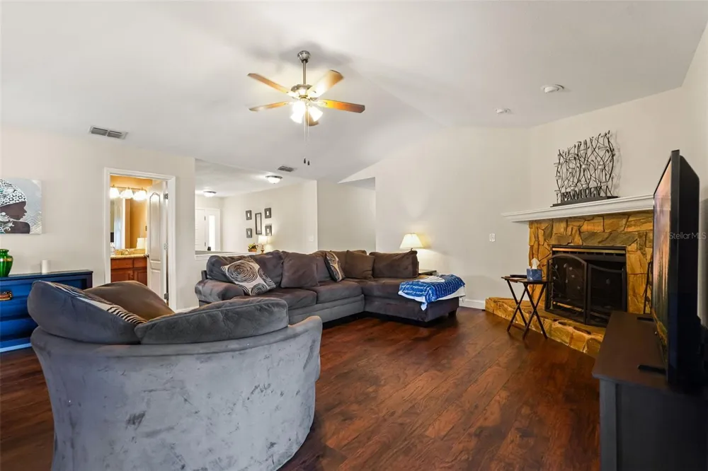 1922 MATTHEW COURT Lakeland, FL 33813