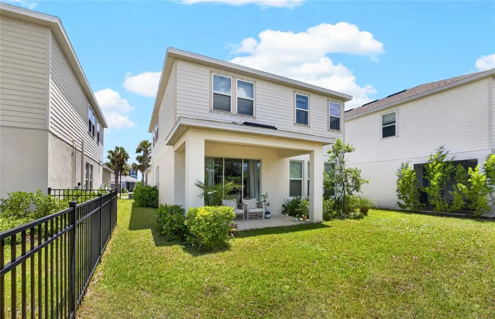 15069 SHADY PALMS LANE Nokomis, FL 34275