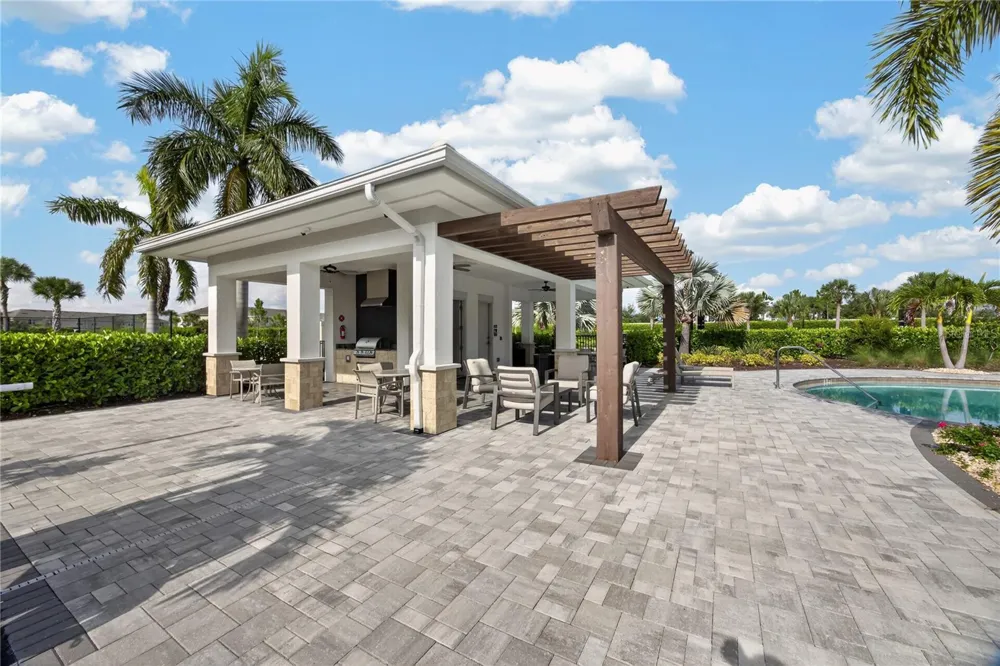 15069 SHADY PALMS LANE Nokomis, FL 34275