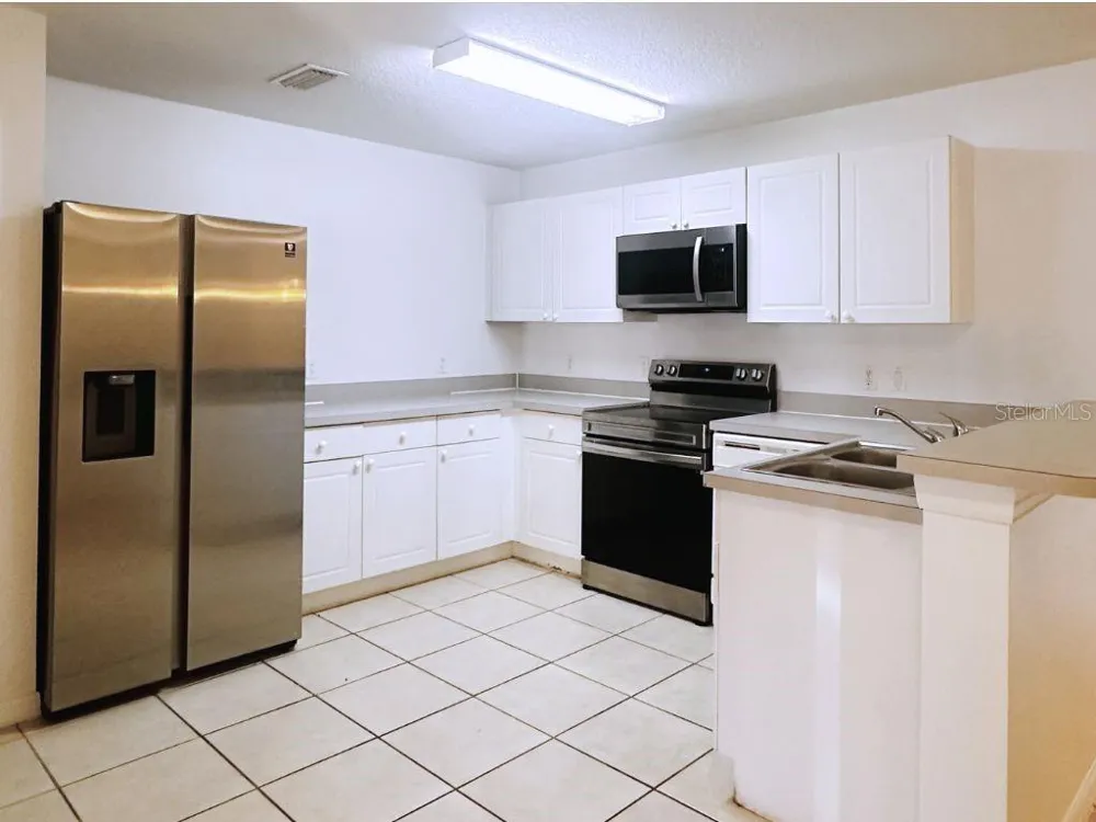 2770 CLUB CORTILE CIRCLE #A Kissimmee, FL 34746