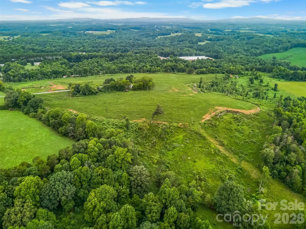 2537 Mary Lane Hamptonville, NC 27020