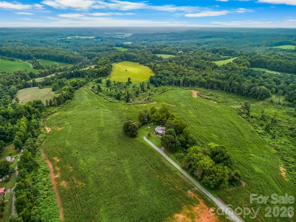 2537 Mary Lane Hamptonville, NC 27020