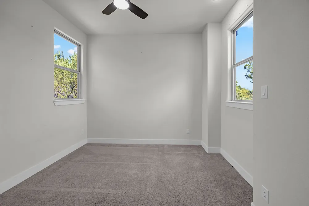 5511 Black Pine Circle Granbury, TX 76048