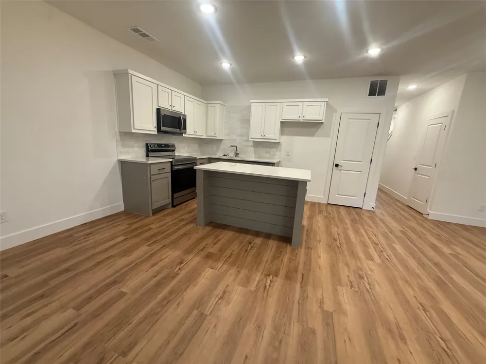905 E 10th Street Bonham, TX 75418