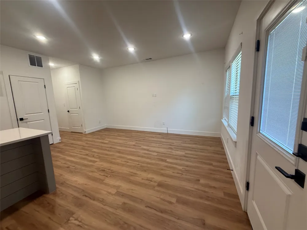 905 E 10th Street Bonham, TX 75418