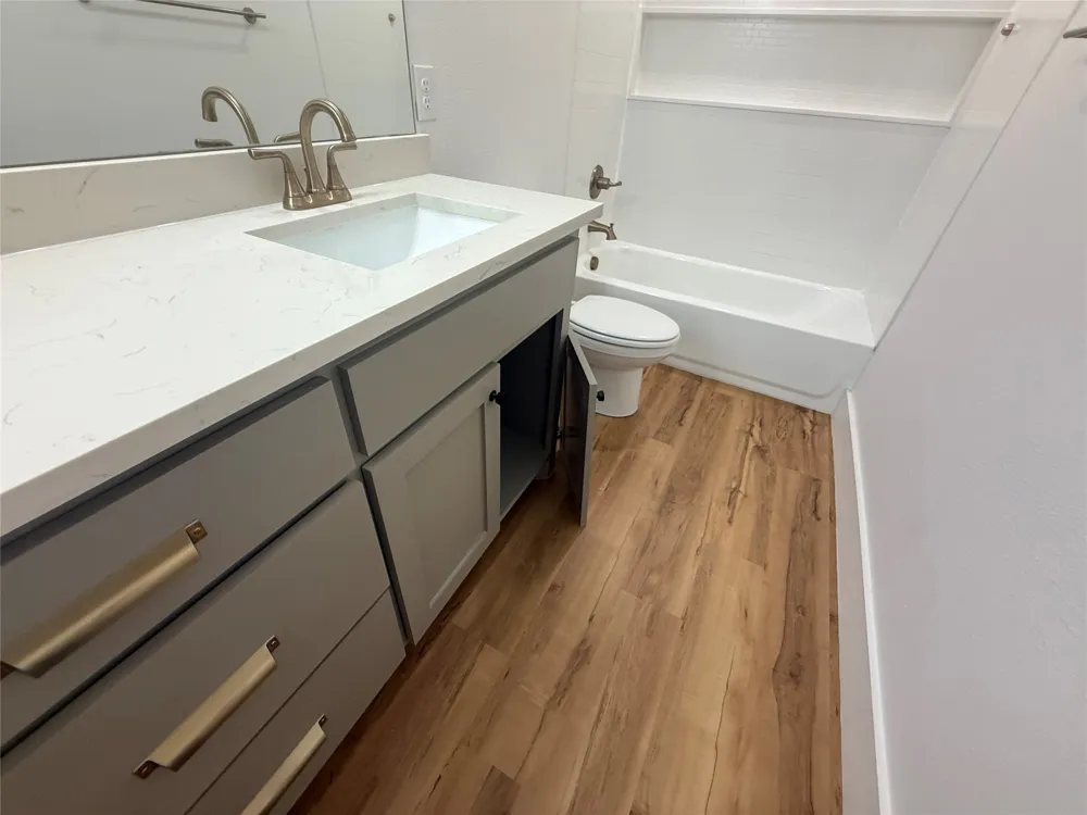 905 E 10th Street Bonham, TX 75418