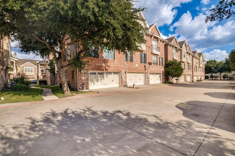 2016 Azure Pointe Richardson, TX 75080