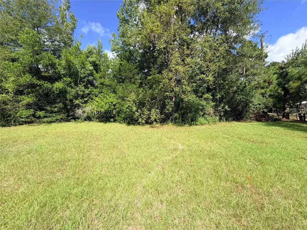 302 County Road 4473 Warren, TX 77664