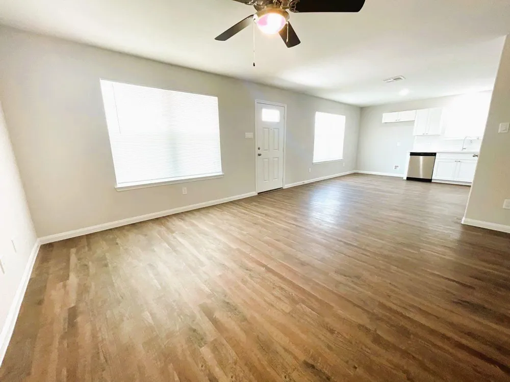 340 Road 5105 Cleveland, TX 77327