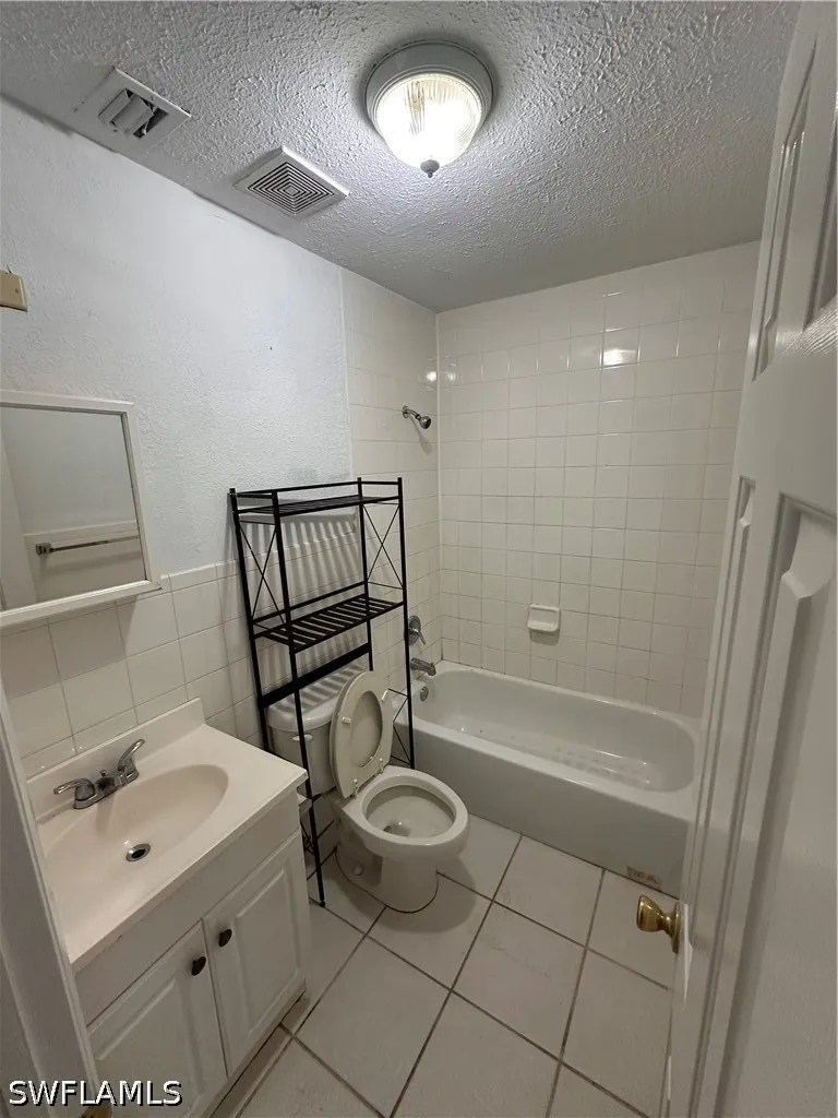 Bayshore Drive #4619 Naples, FL 34112