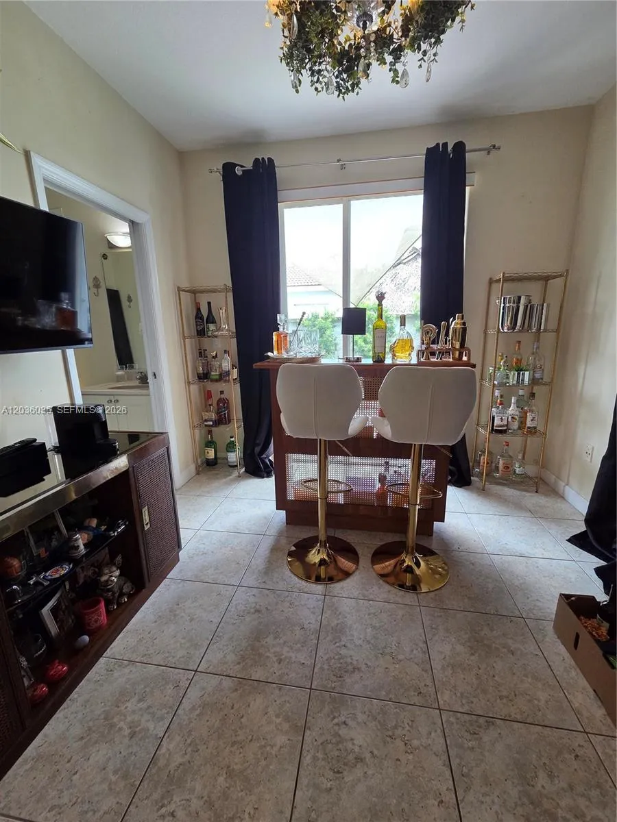 11253 NW 47th Ln Doral, FL 33178