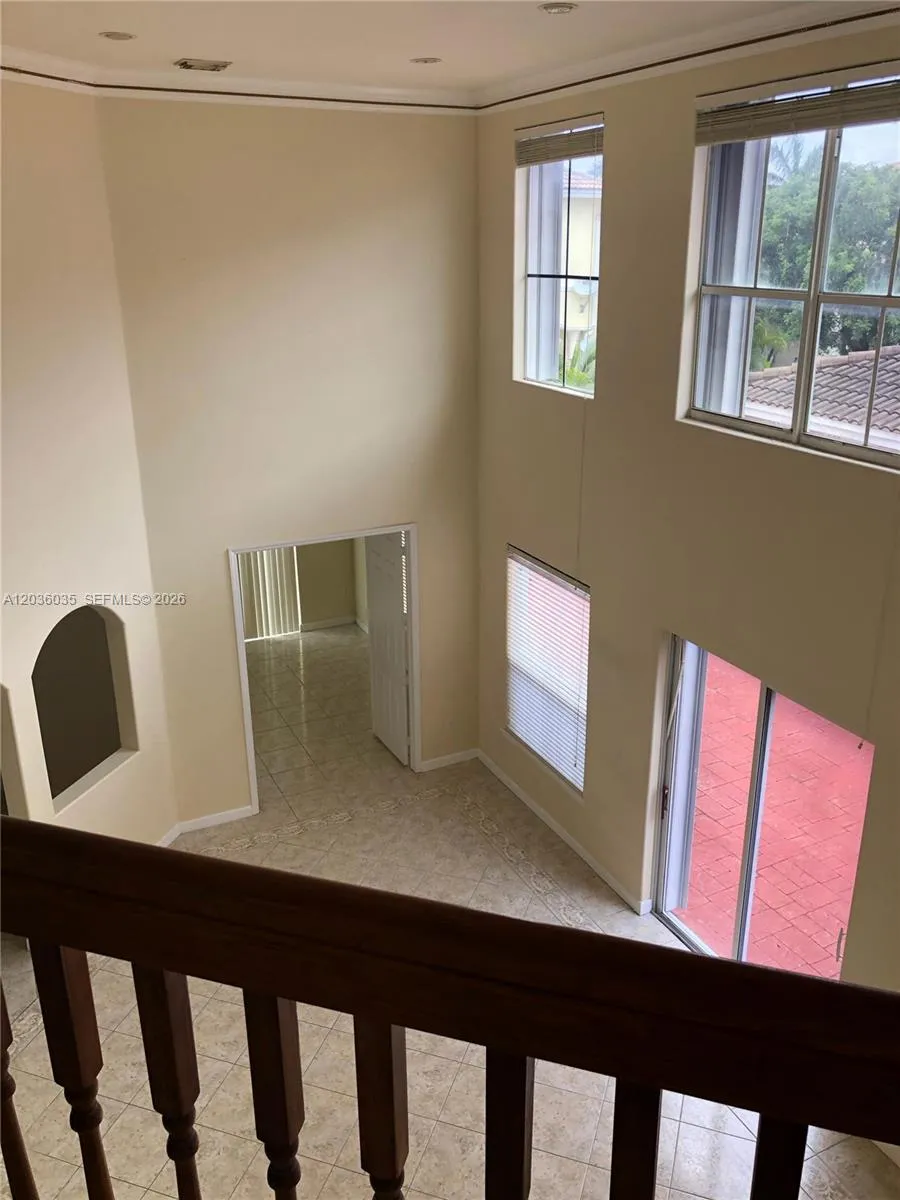 11253 NW 47th Ln Doral, FL 33178