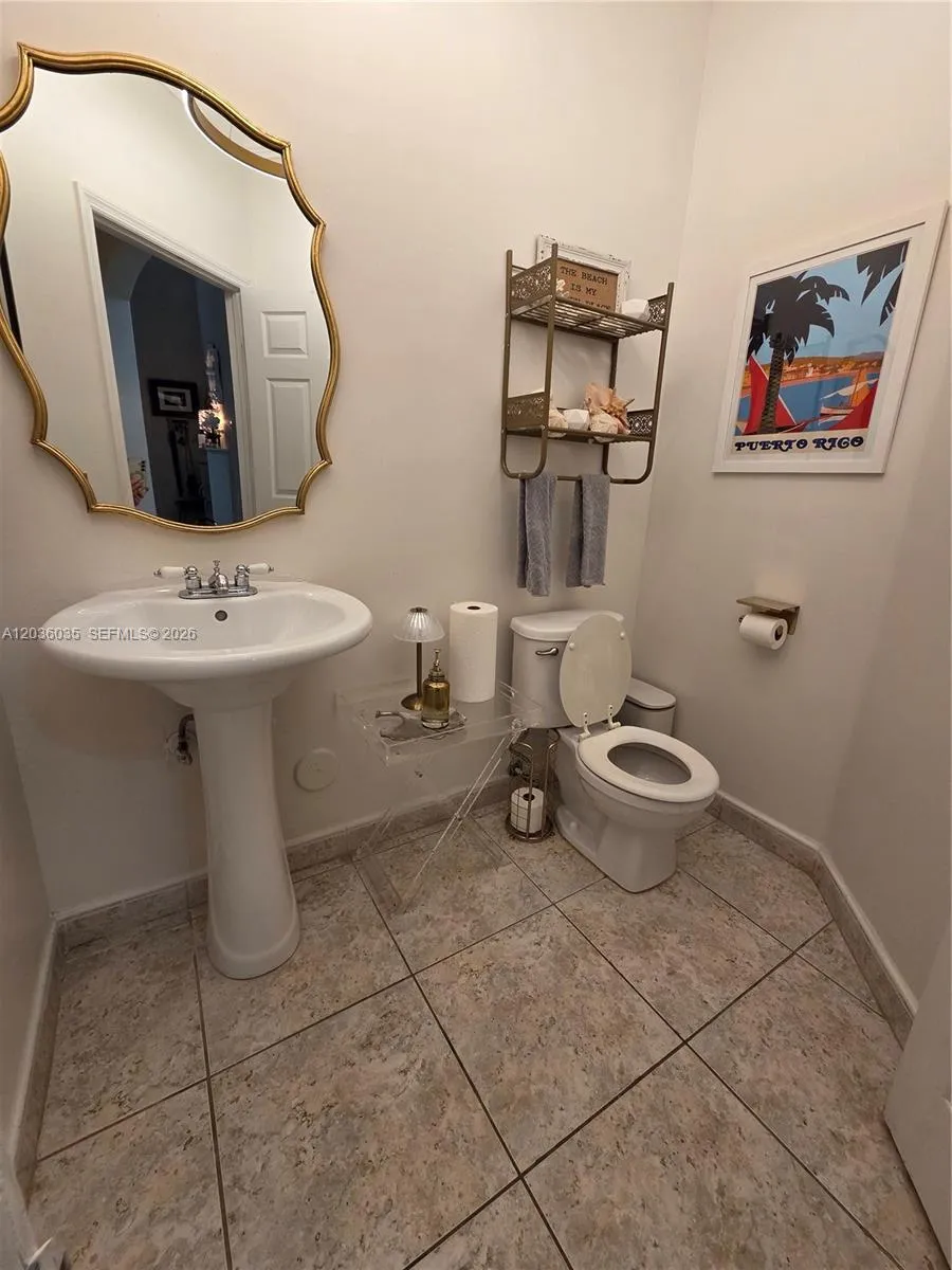 11253 NW 47th Ln Doral, FL 33178