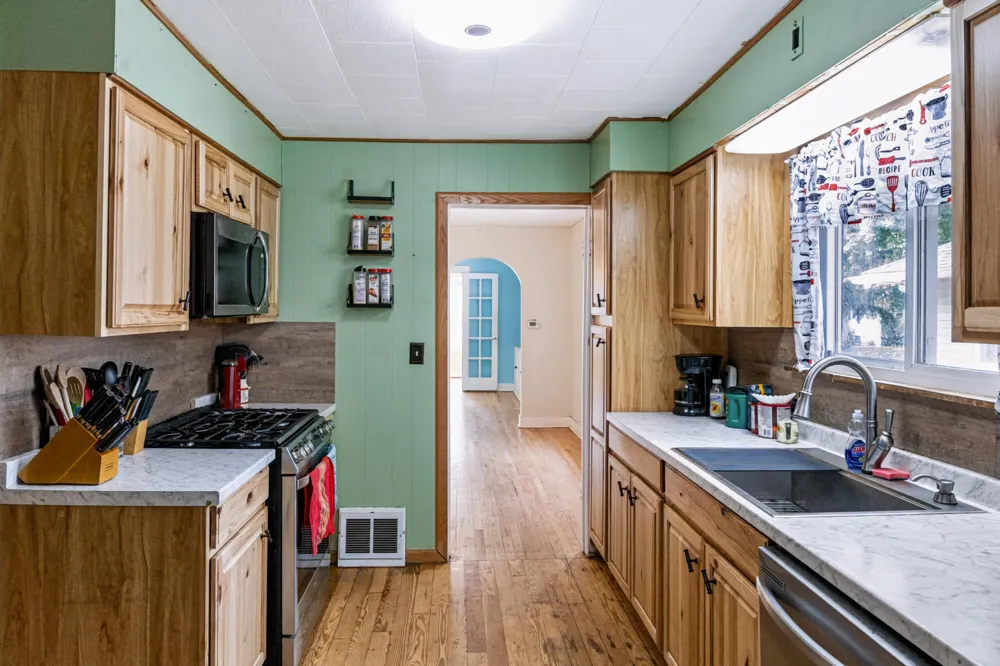 866 E Isabella Avenue Muskegon City, MI 49442
