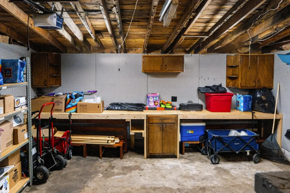 866 E Isabella Avenue Muskegon City, MI 49442