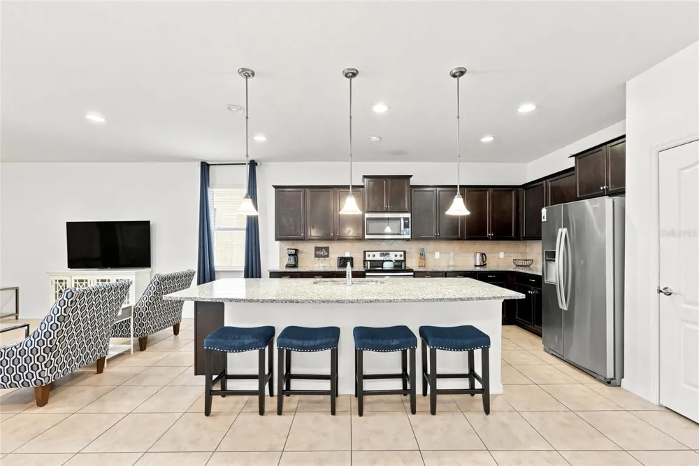 1610 LIMA AVENUE Kissimmee, FL 34747
