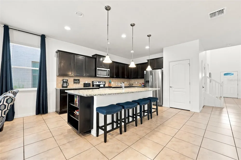 1610 LIMA AVENUE Kissimmee, FL 34747