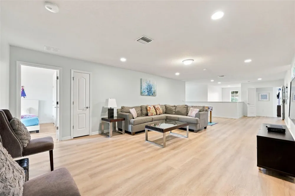 1610 LIMA AVENUE Kissimmee, FL 34747