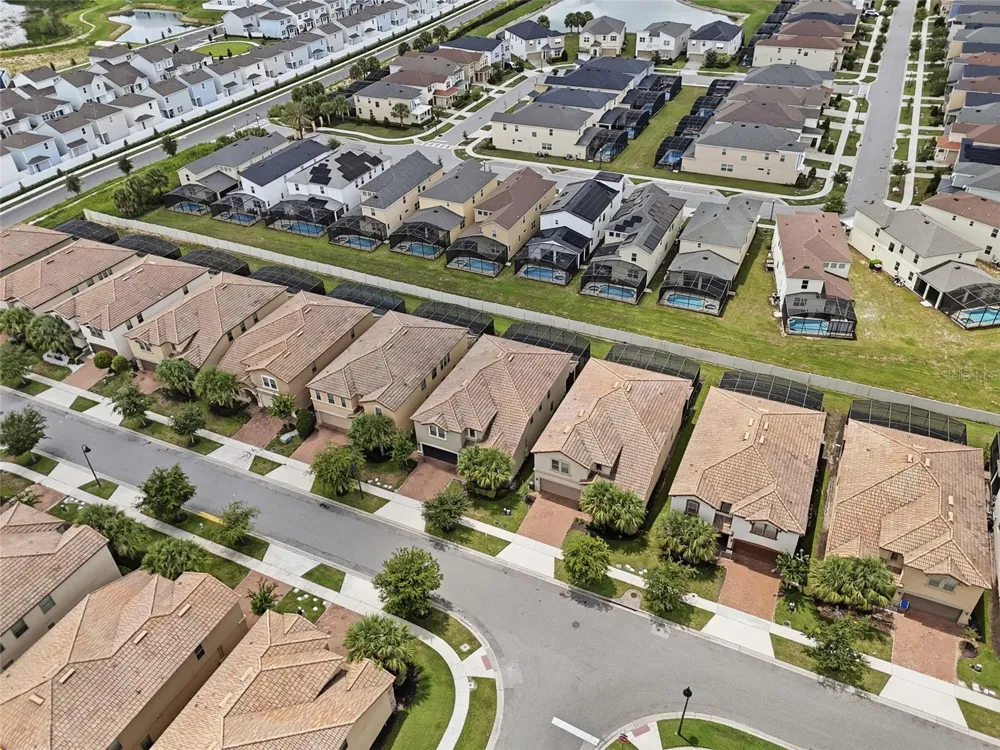 1610 LIMA AVENUE Kissimmee, FL 34747