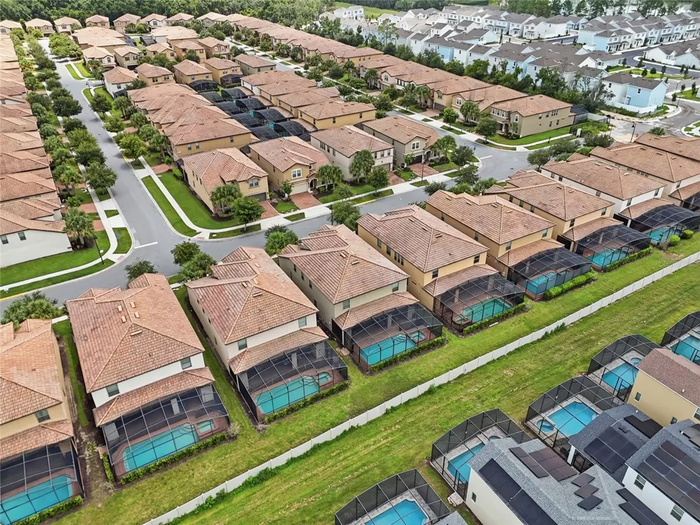 1610 LIMA AVENUE Kissimmee, FL 34747