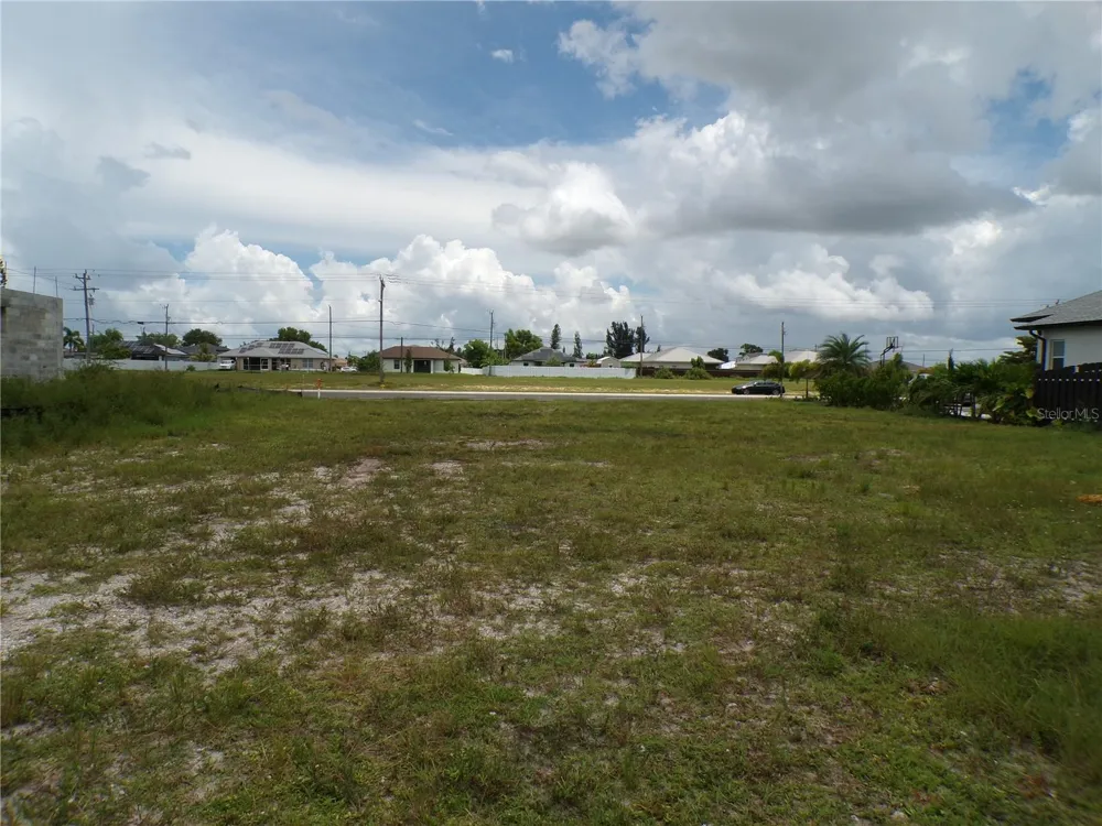 420 DIPLOMAT PARKWAY E Cape Coral, FL 33909