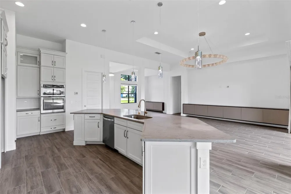 25858 CROSSINGS BLUFF LANE Sorrento, FL 32776