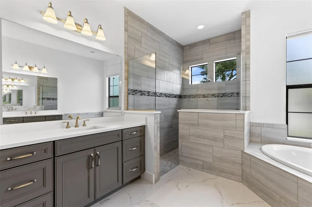 25858 CROSSINGS BLUFF LANE Sorrento, FL 32776