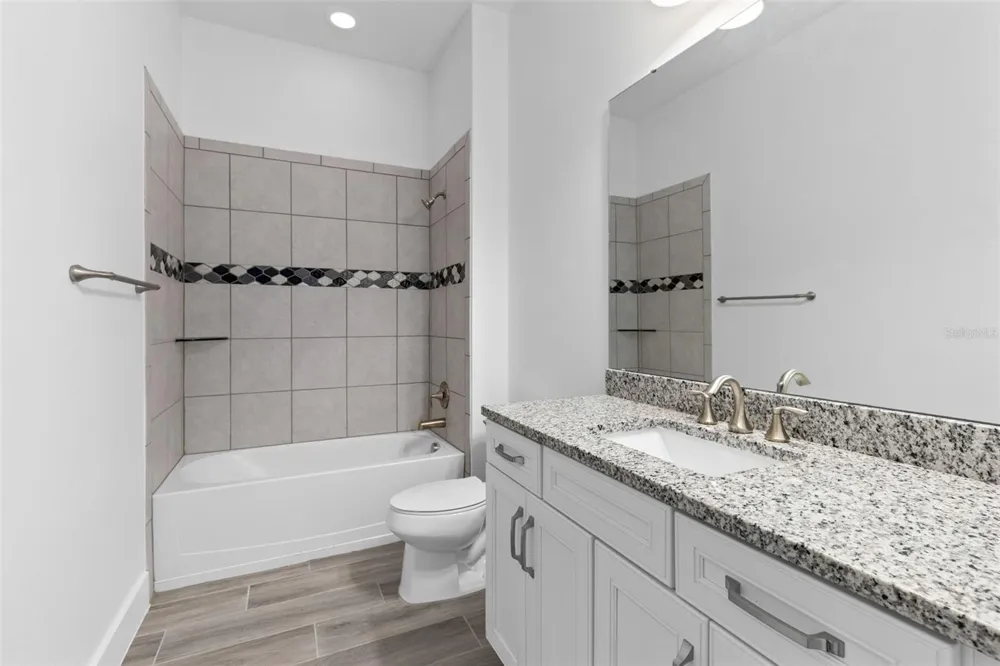 25858 CROSSINGS BLUFF LANE Sorrento, FL 32776