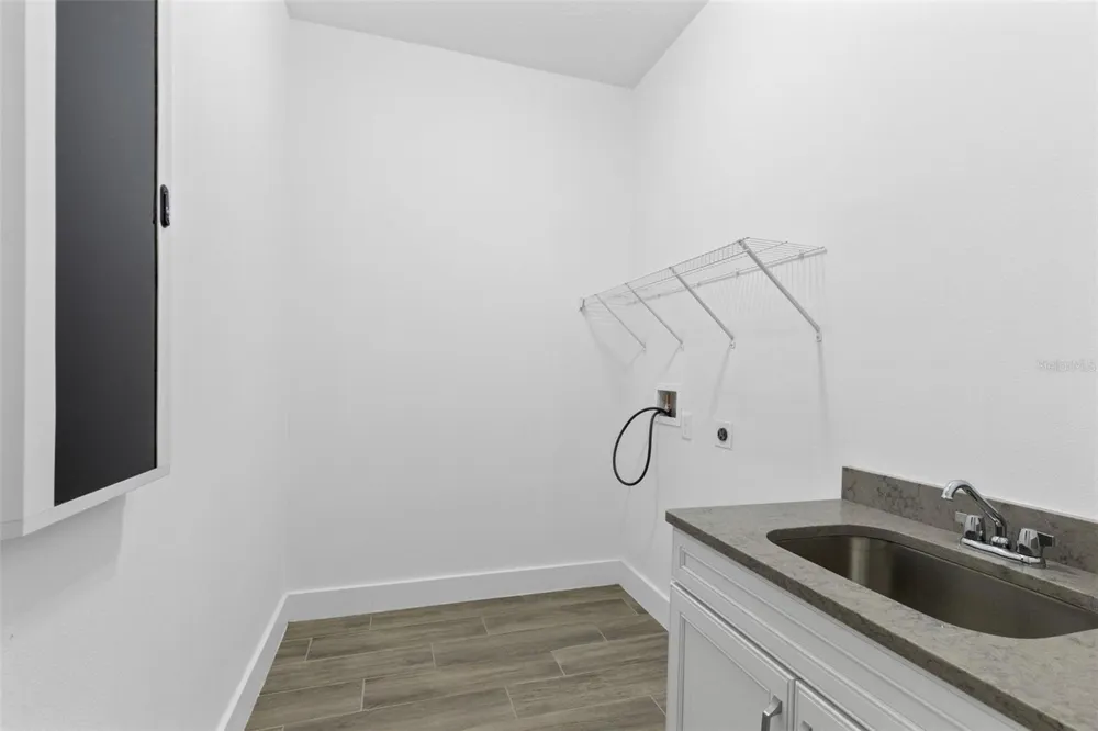 25858 CROSSINGS BLUFF LANE Sorrento, FL 32776
