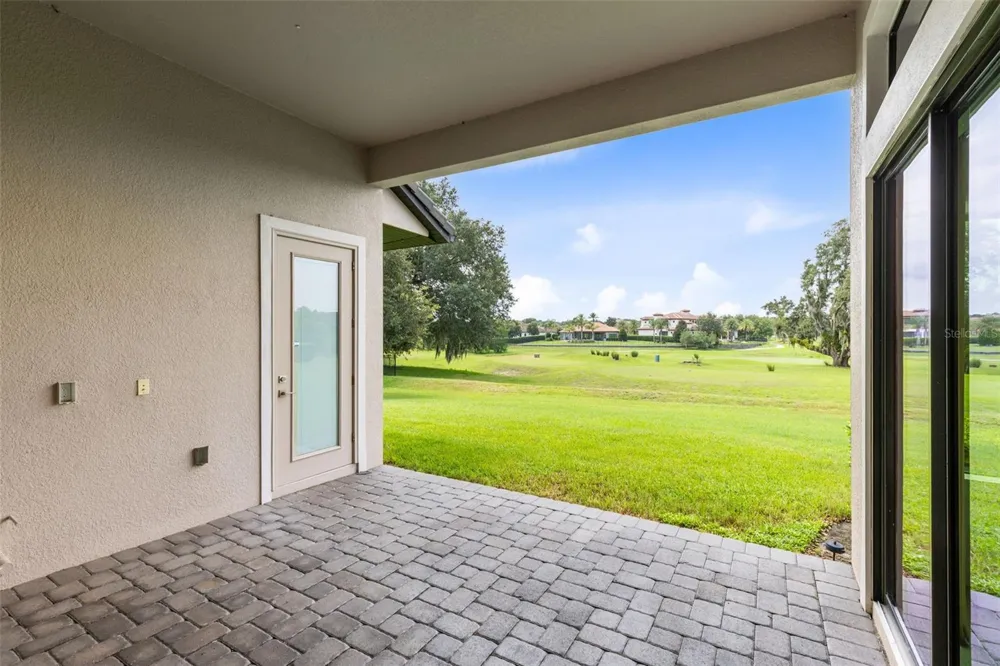 25858 CROSSINGS BLUFF LANE Sorrento, FL 32776