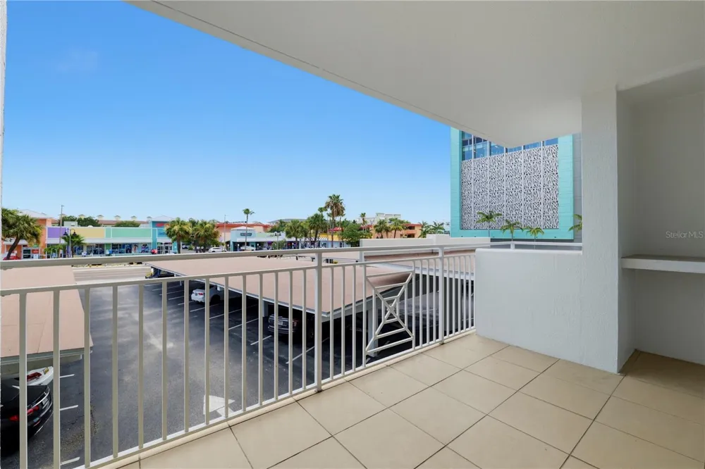 675 S GULFVIEW BOULEVARD #206 Clearwater Beach, FL 33767