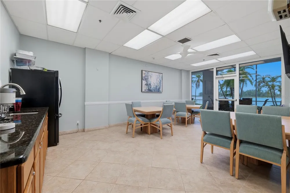 675 S GULFVIEW BOULEVARD #206 Clearwater Beach, FL 33767
