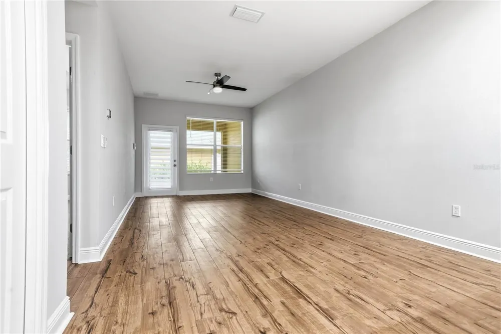 14606 BOURNEMOUTH ROAD Tampa, FL 33626