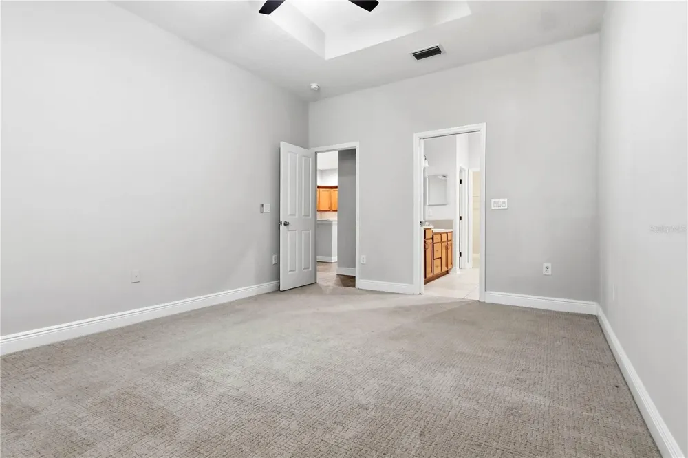 14606 BOURNEMOUTH ROAD Tampa, FL 33626