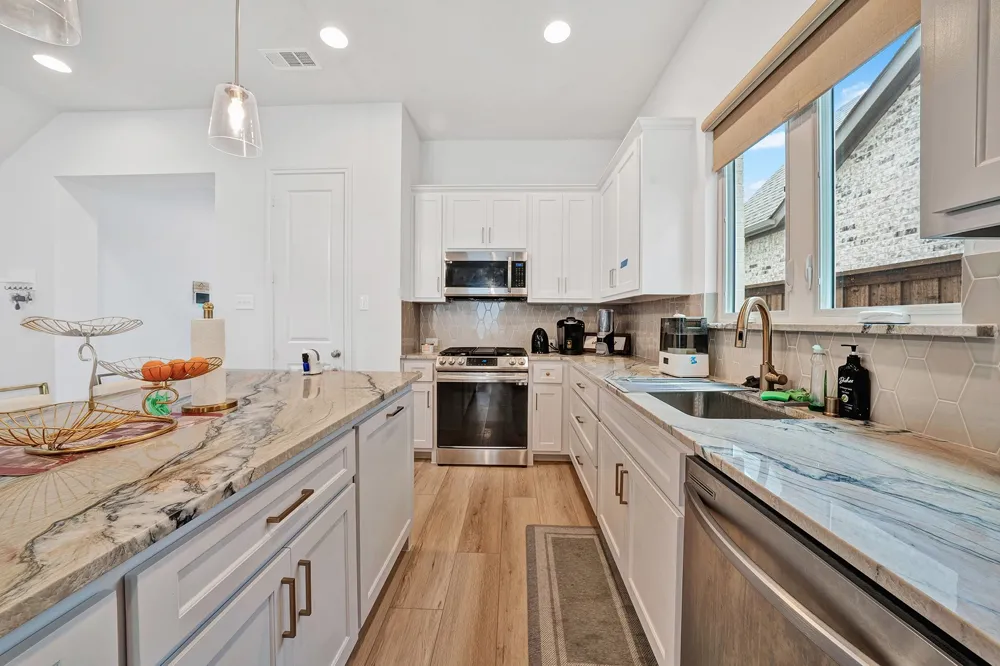 1008 Bolden Avenue Crowley, TX 76036